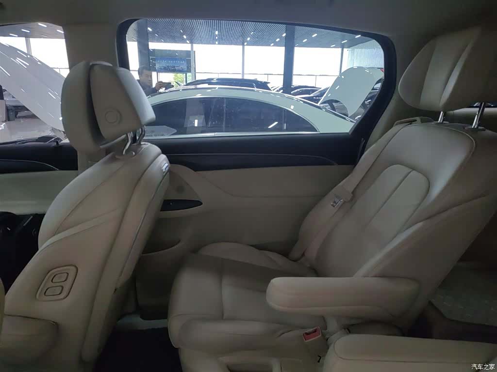 Buick GL8, 2023 27