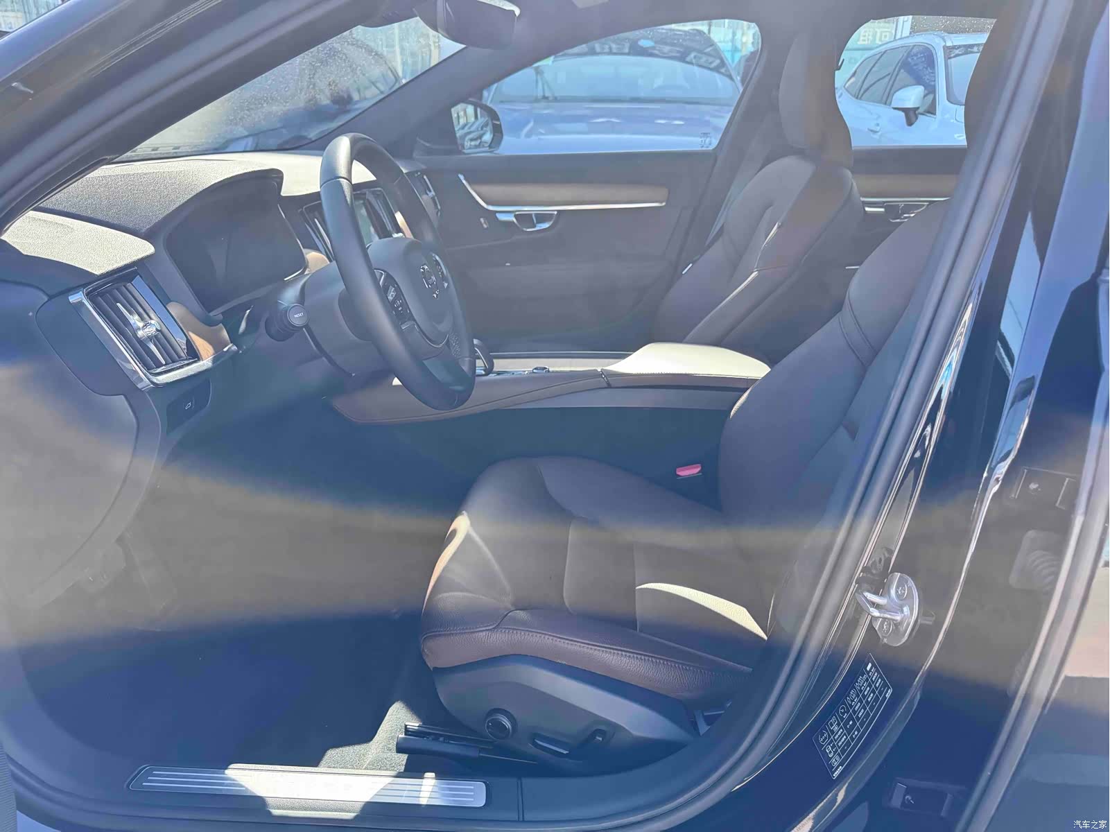 Volvo S90, 2024 11