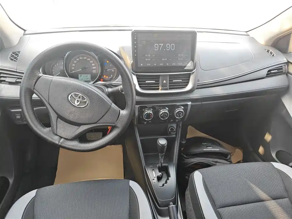 Toyota YARiS L Zhixuan