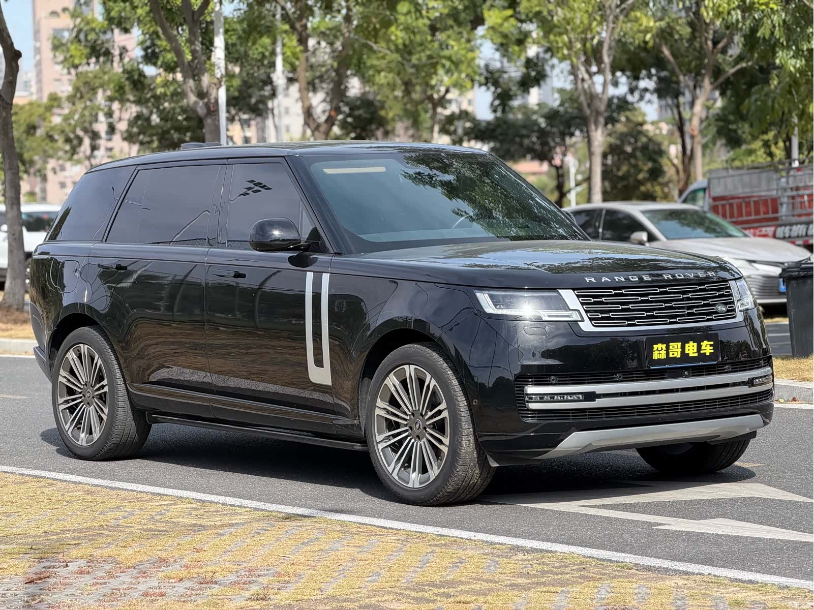 Land Rover Range Rover, 2024 3
