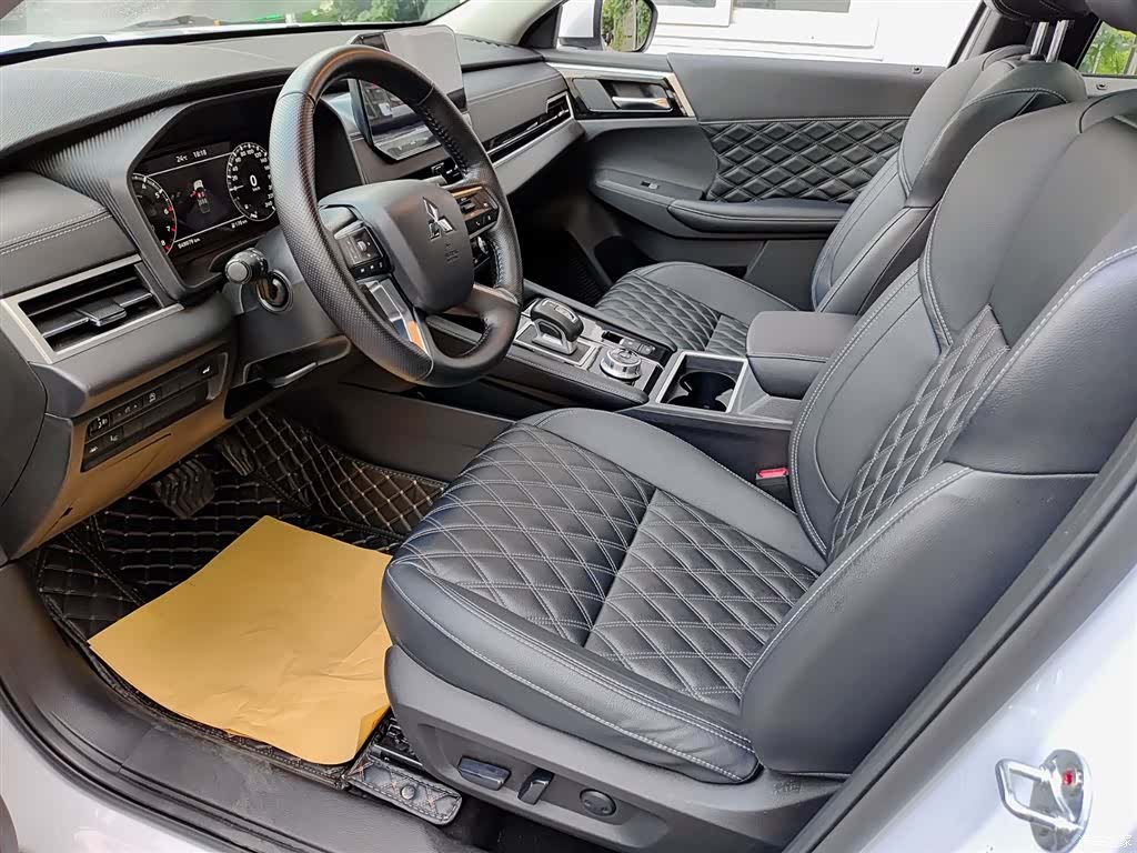Mitsubishi Outlander, 2023 7