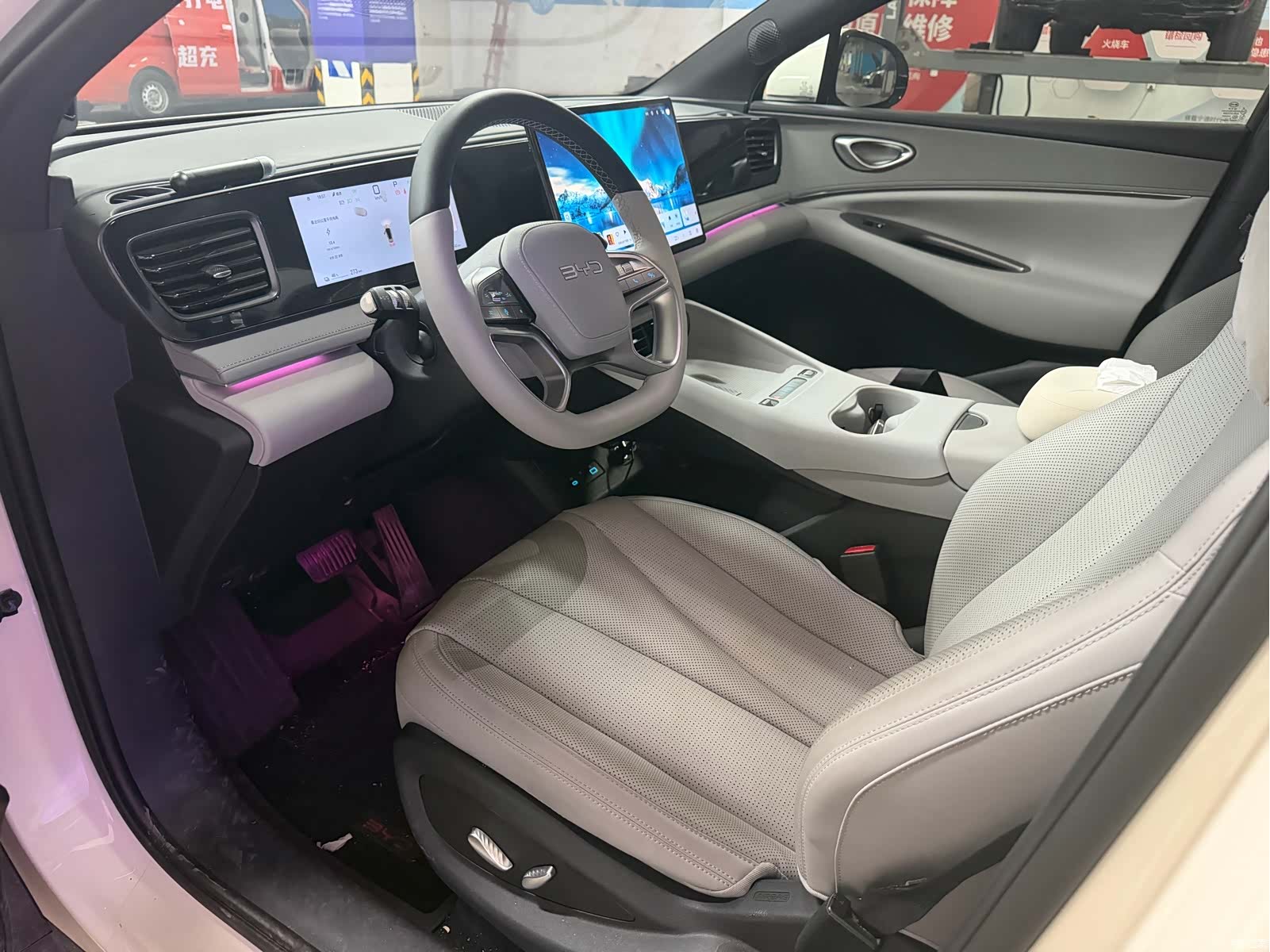 BYD HiAce, 2025 10