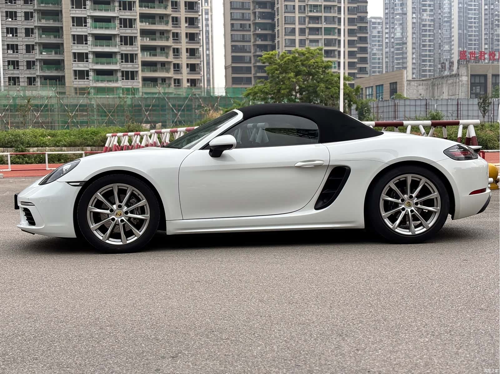 Porsche Boxster, 2019 10