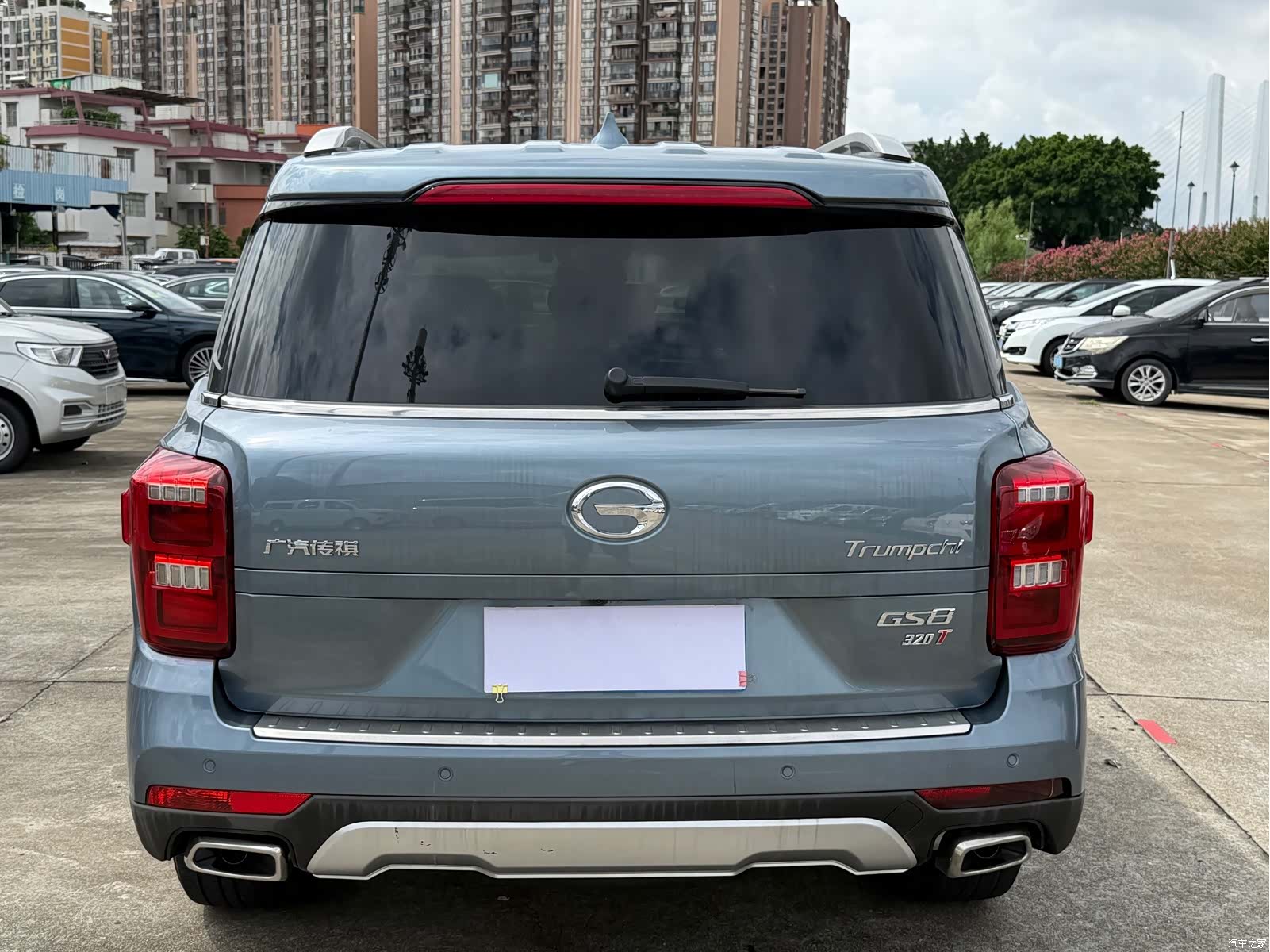 Trumpchi GS8, 2017 16