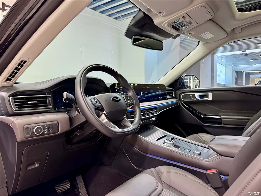 Ford Explorer, 2025 24
