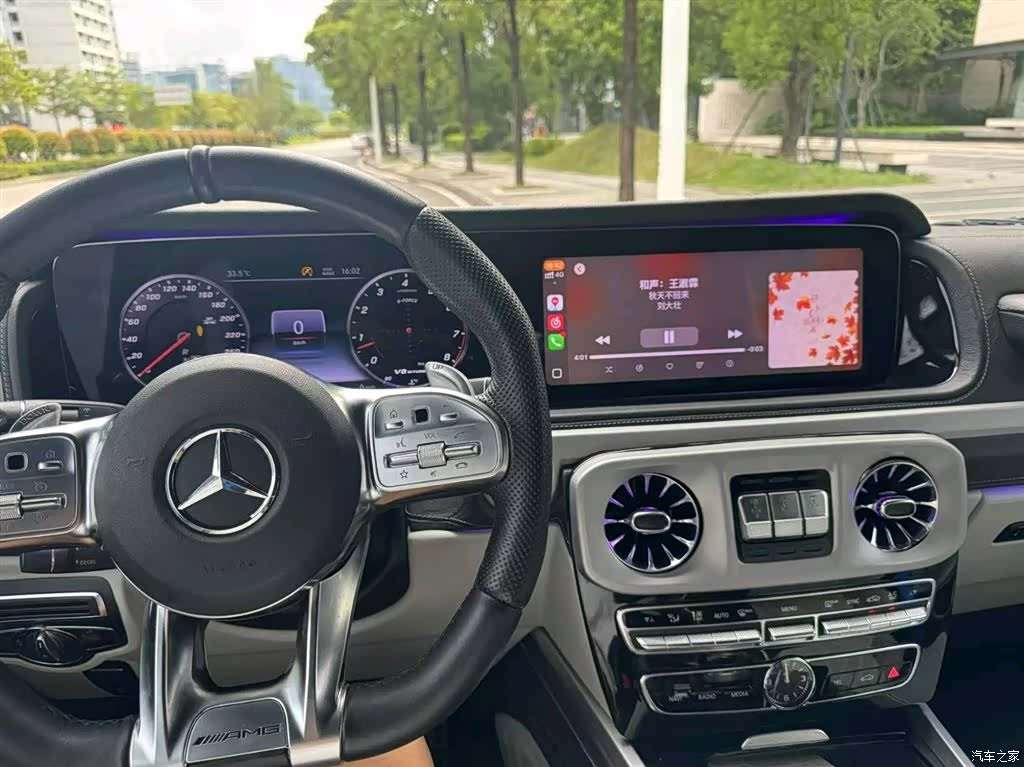 Mercedes-Benz G-Class, 2011 9