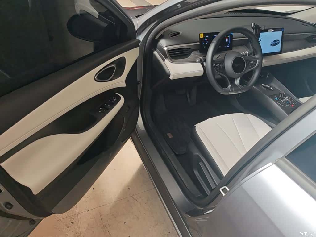 BYD Seal, 2025 16
