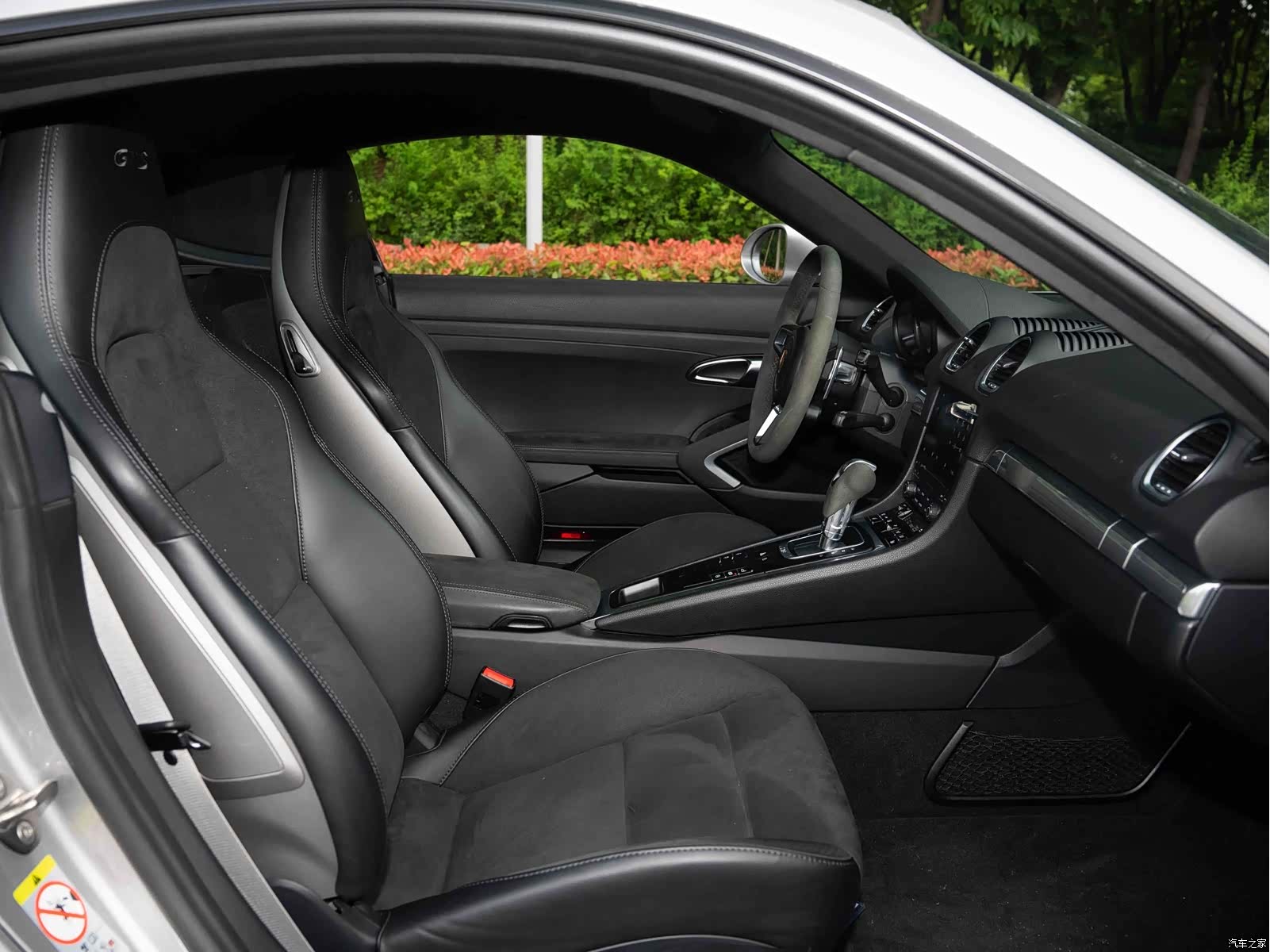 Porsche Cayman, 2022 19