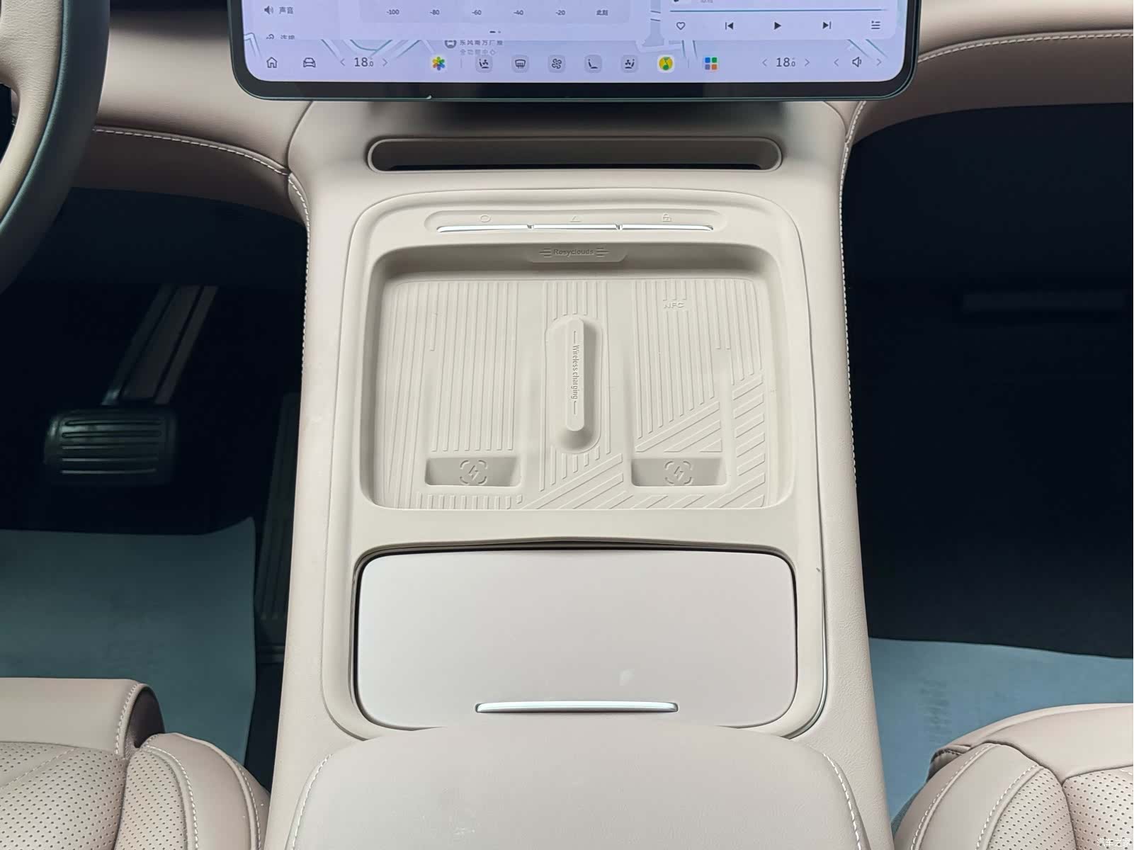 NIO ES6, 2025 24