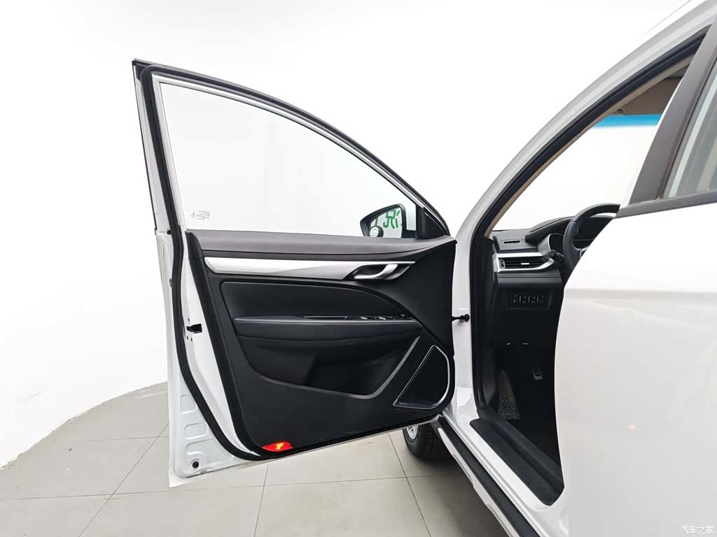 Geely S1, 2018 8