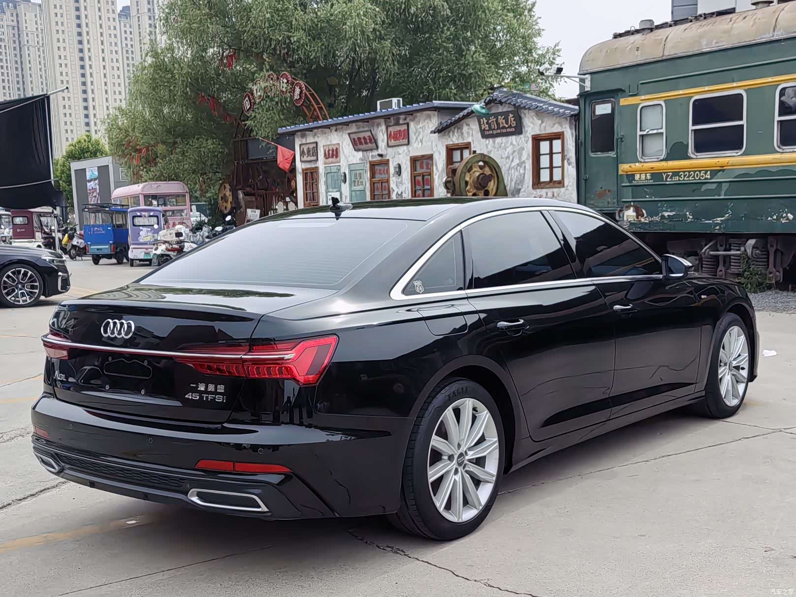 Audi A6L, 2021 3