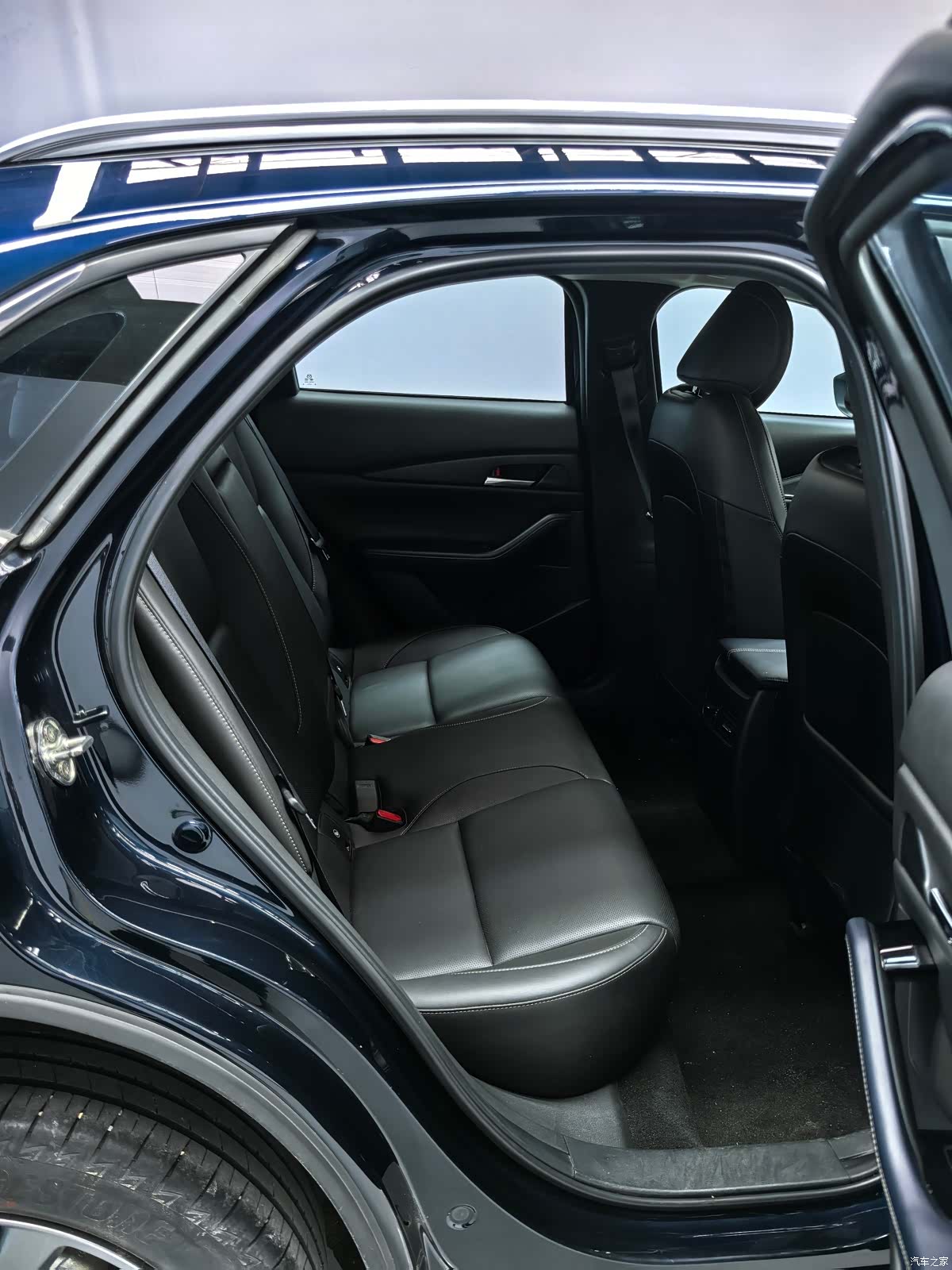 Mazda CX-30, 2022 24