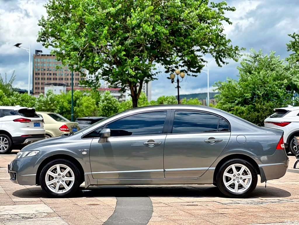 Honda Civic, 2011 4