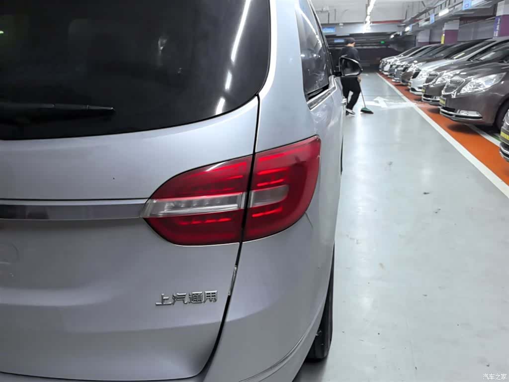 Buick GL8, 2018 8