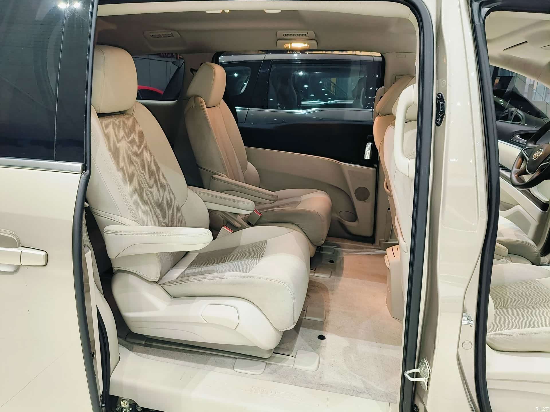 Buick GL8, 2022 15