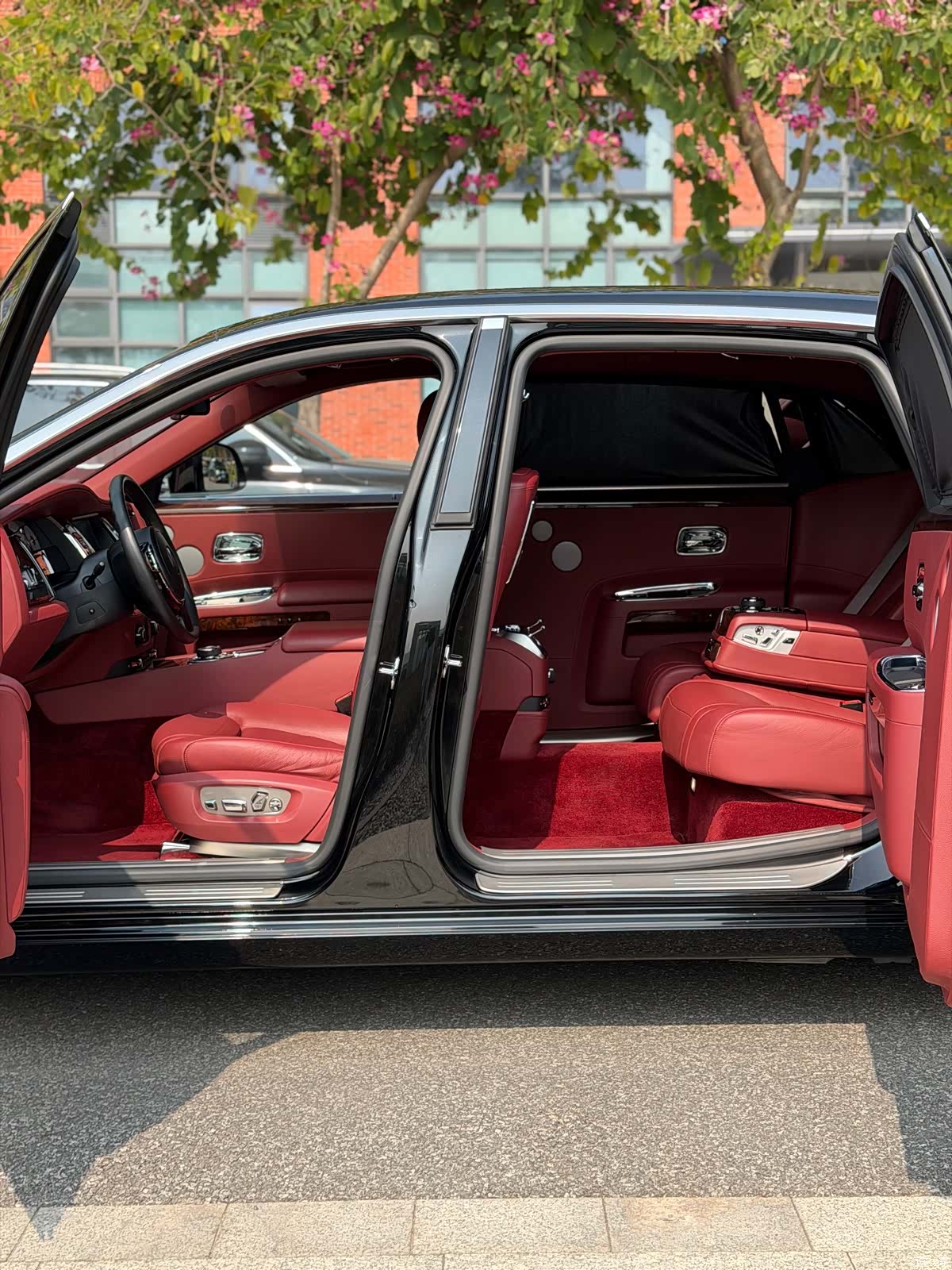 Rolls-Royce Ghost, 2016 25