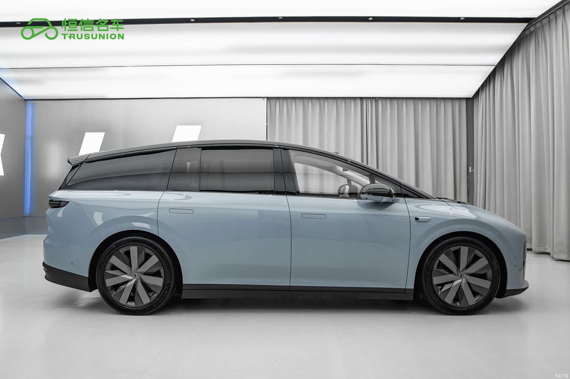 Li Auto i8, 2025 7
