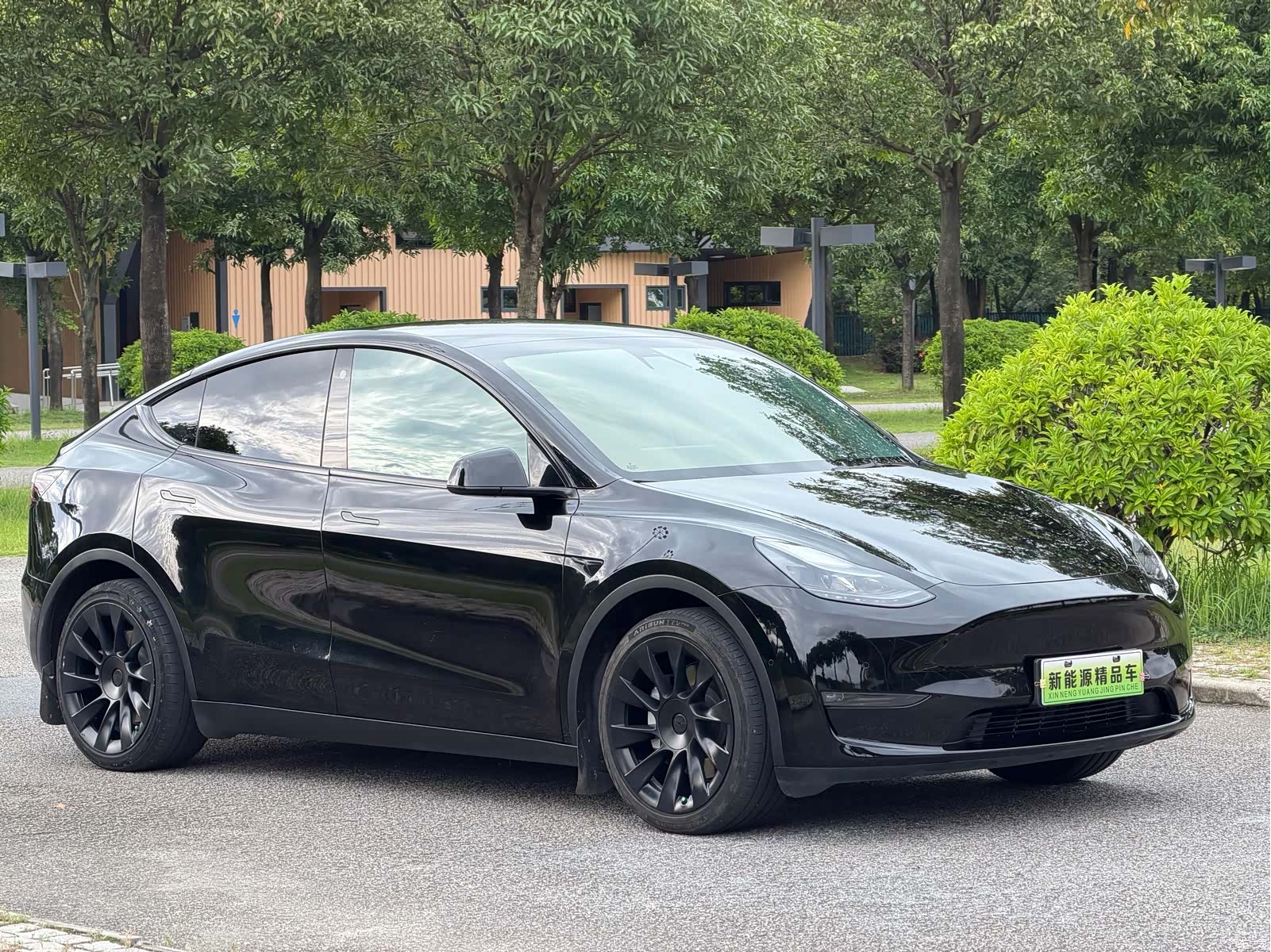 Tesla Model Y, 2022 2