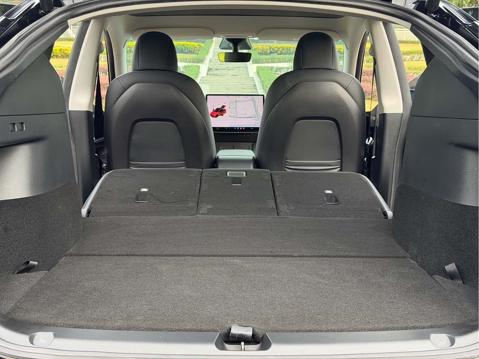 Tesla Model Y, 2022 20