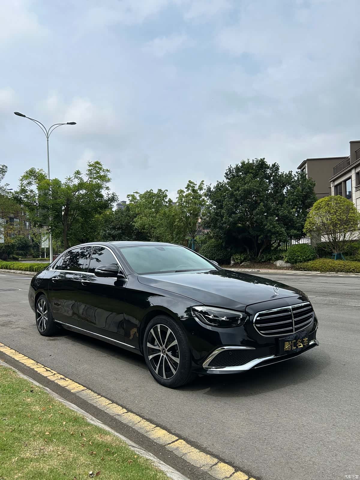 Mercedes-Benz E-Class, 2022 3