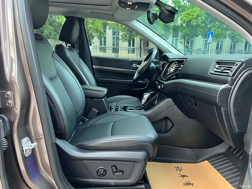 Jeep V, 2019 22