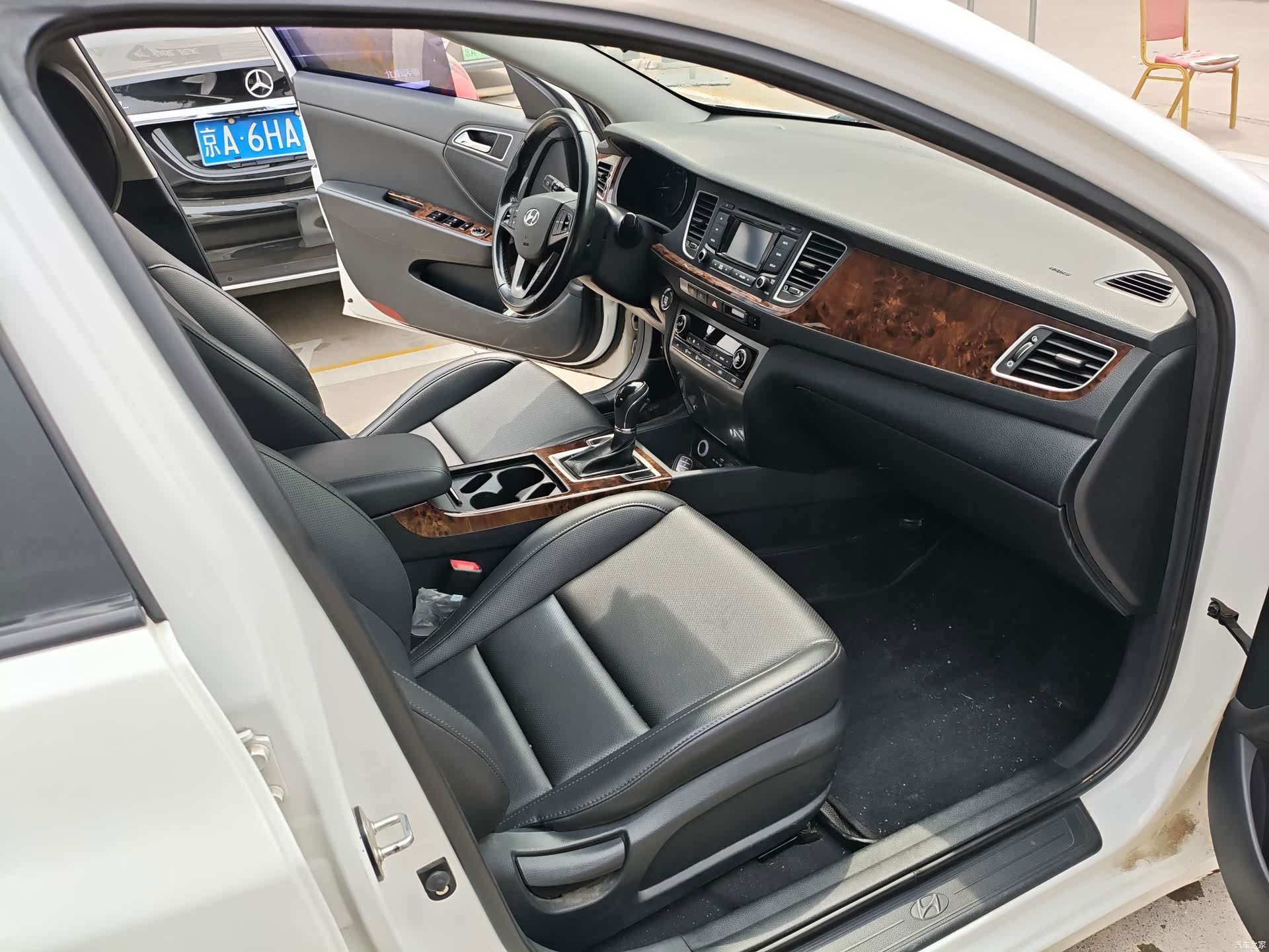 Hyundai DLX, 2015 14