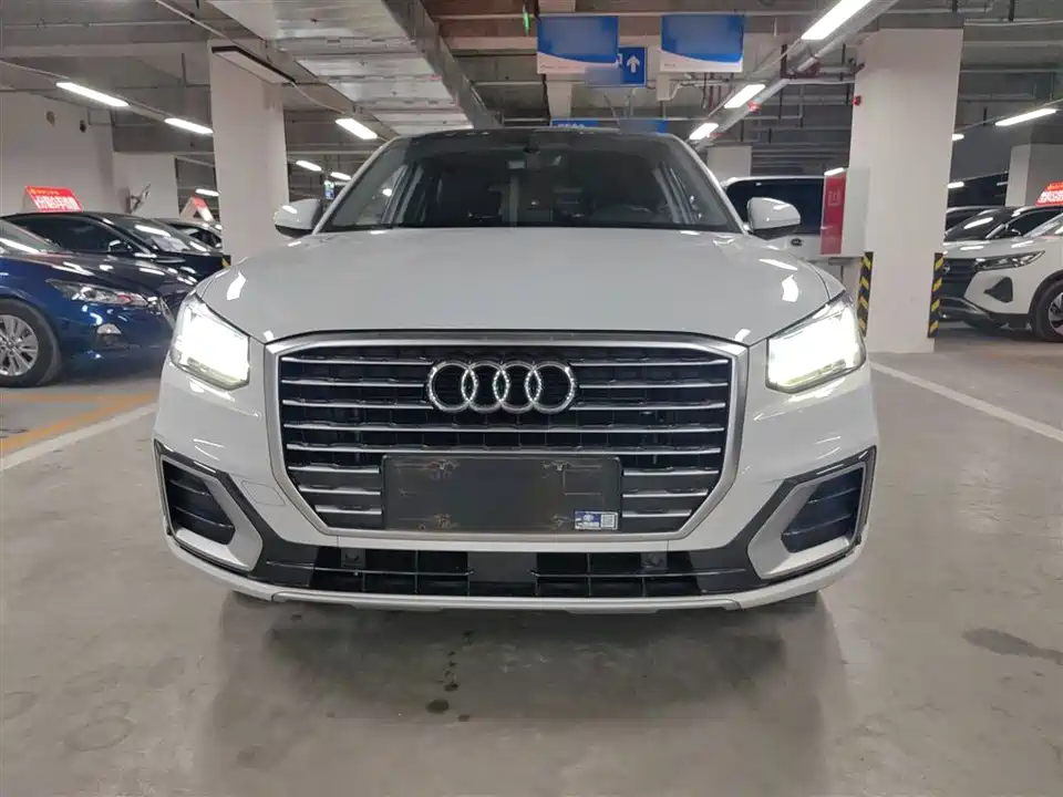 Audi Q2L