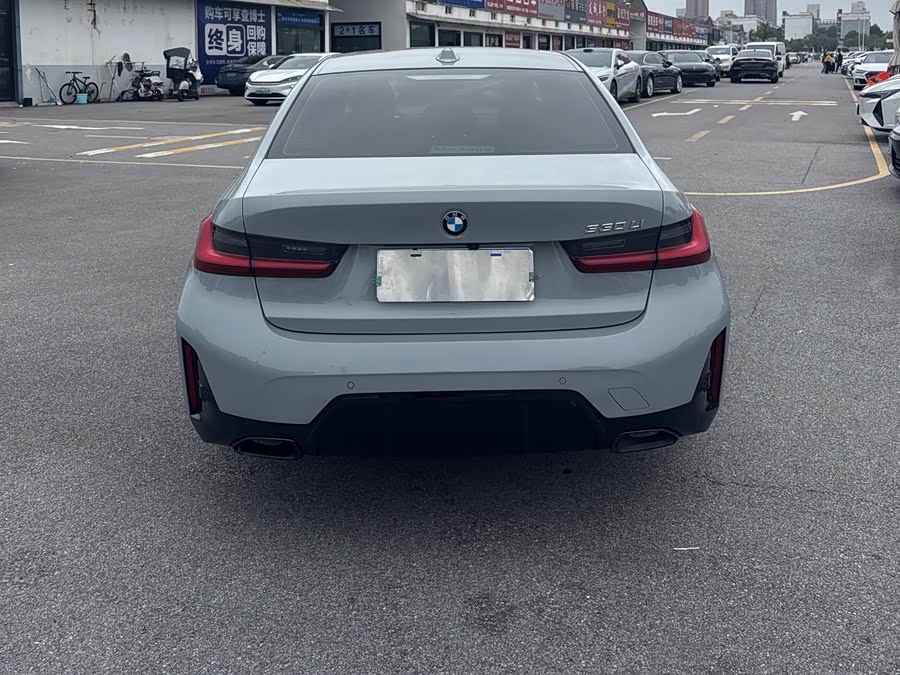 BMW 3 Series 2025, фото 8