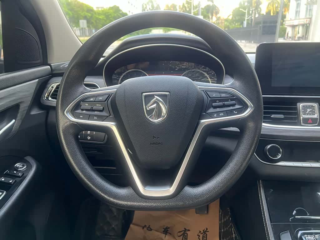 Wuling 730, 2020 9