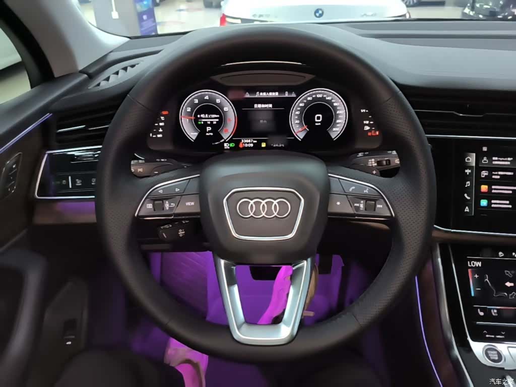 Audi Q7, 2023 11