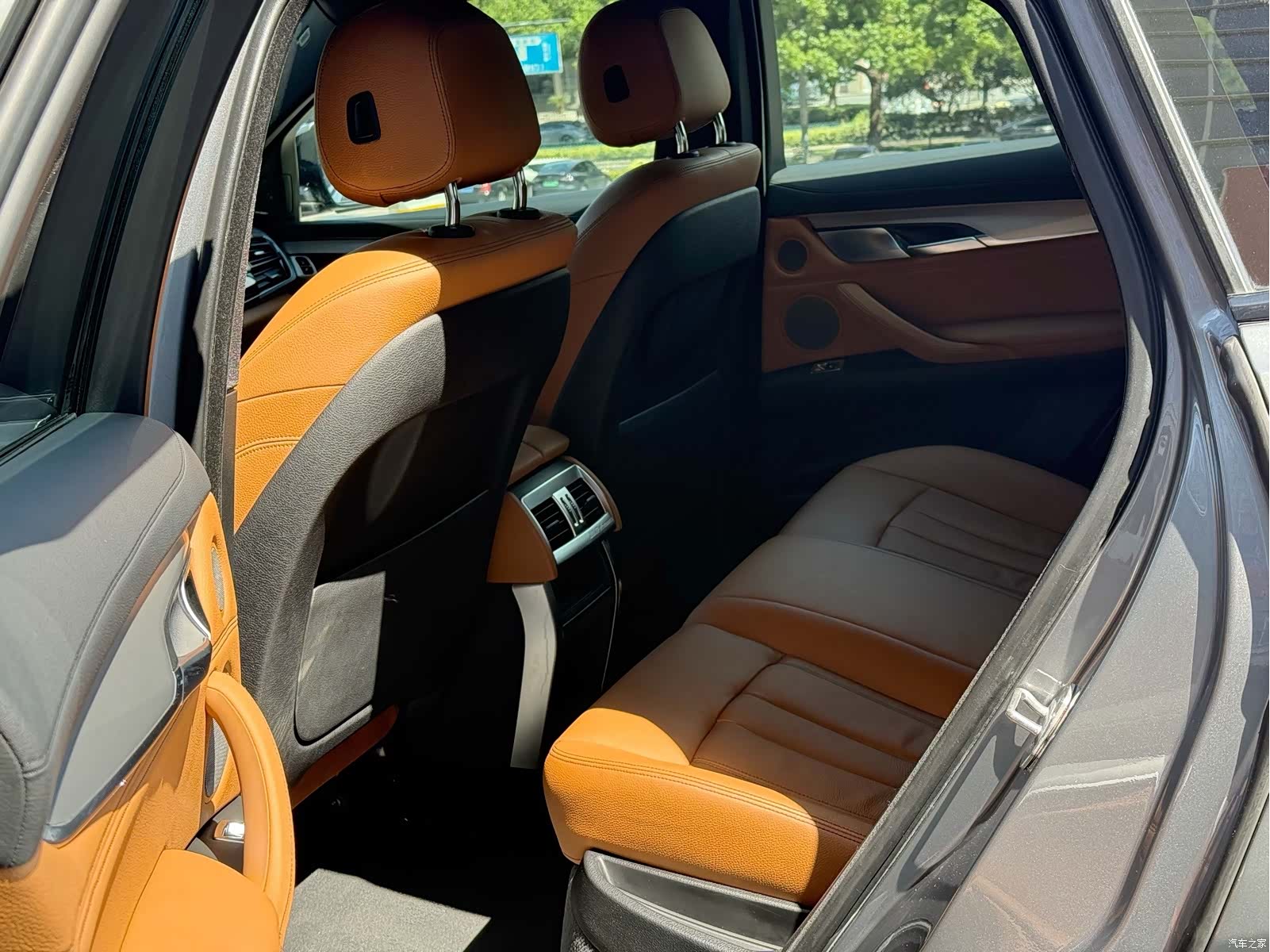 BMW X6, 2019 11
