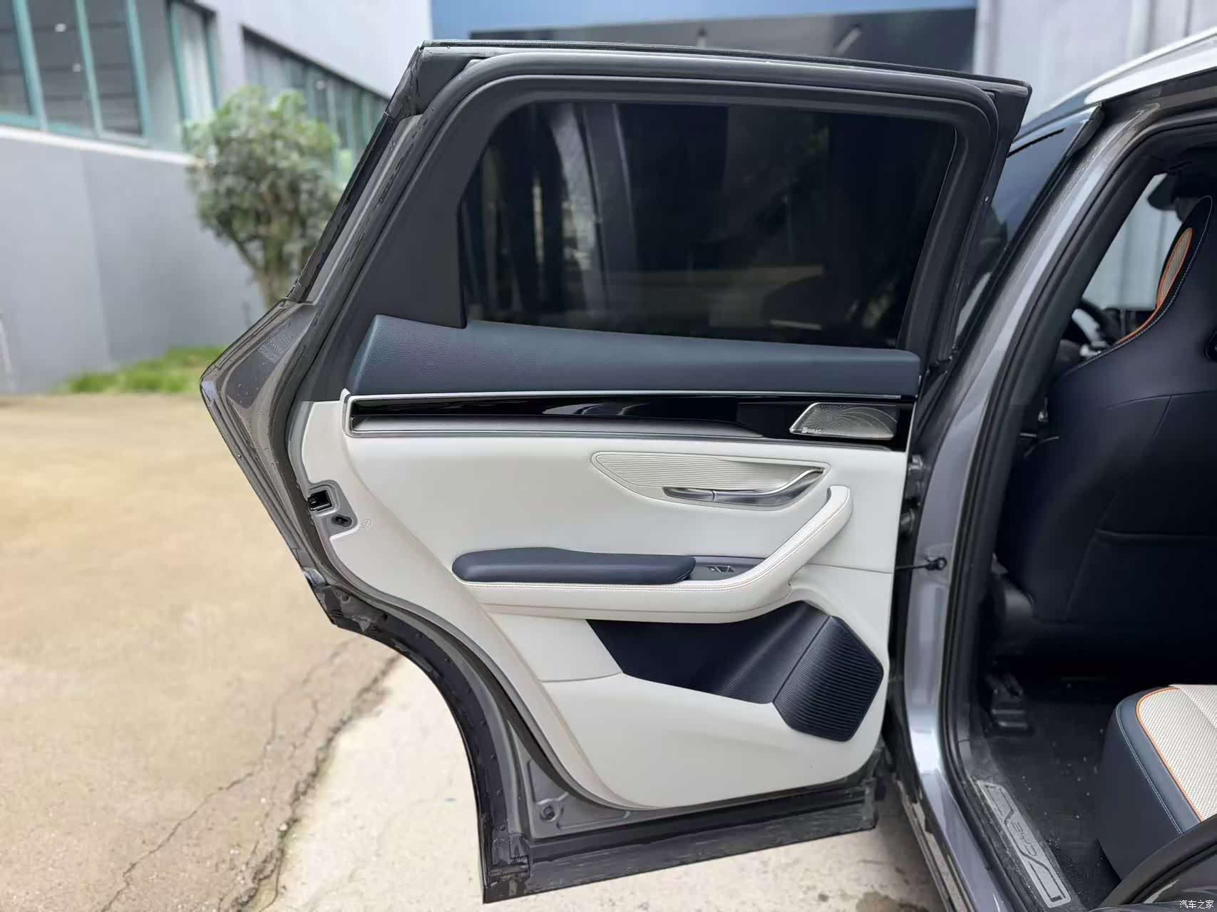 BYD Song, 2024 9