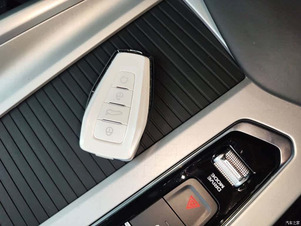 Geely Preface, 2024 17
