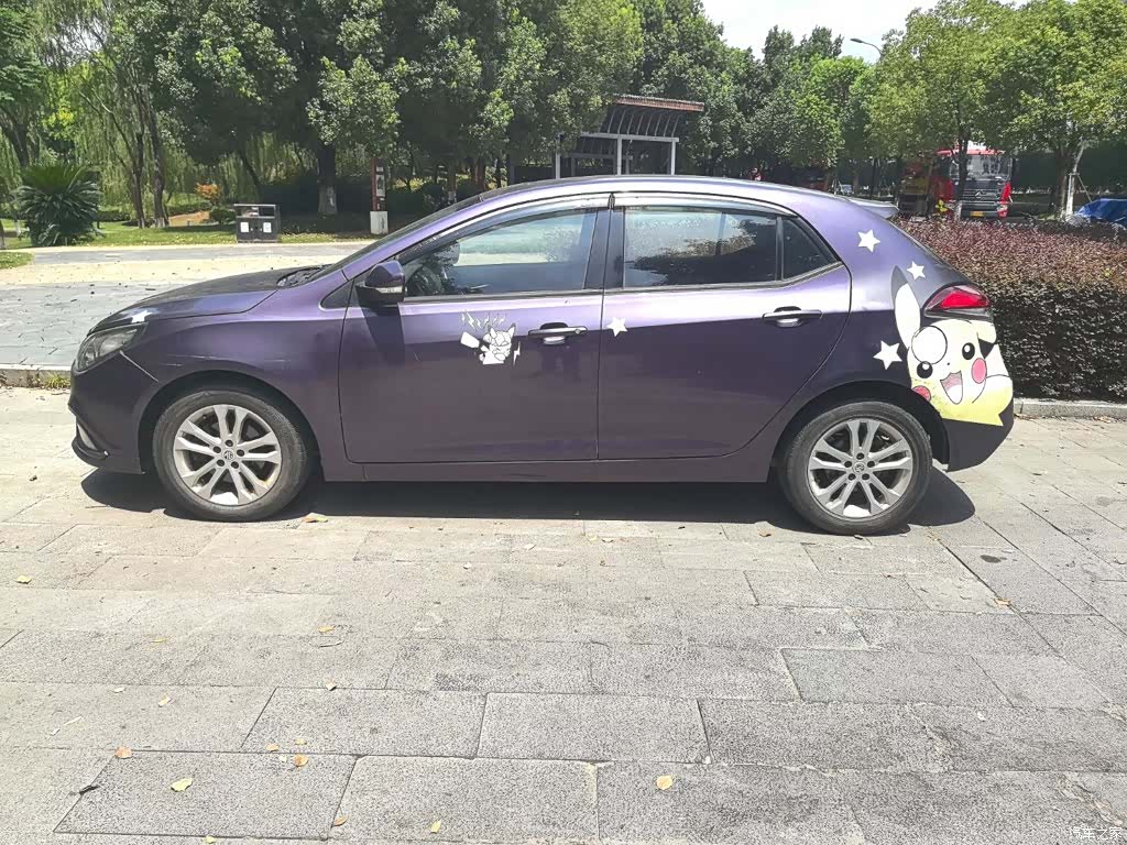 MG MG5, 2012 10