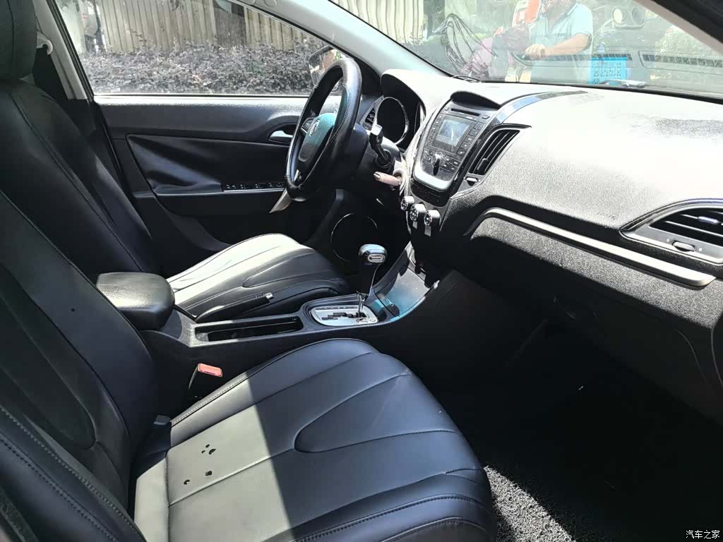 MG MG5, 2012 12