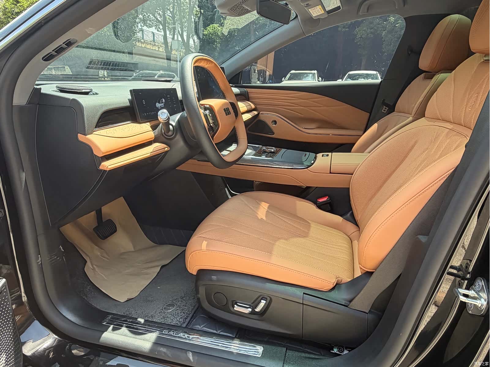 Geely 8, 2025 6