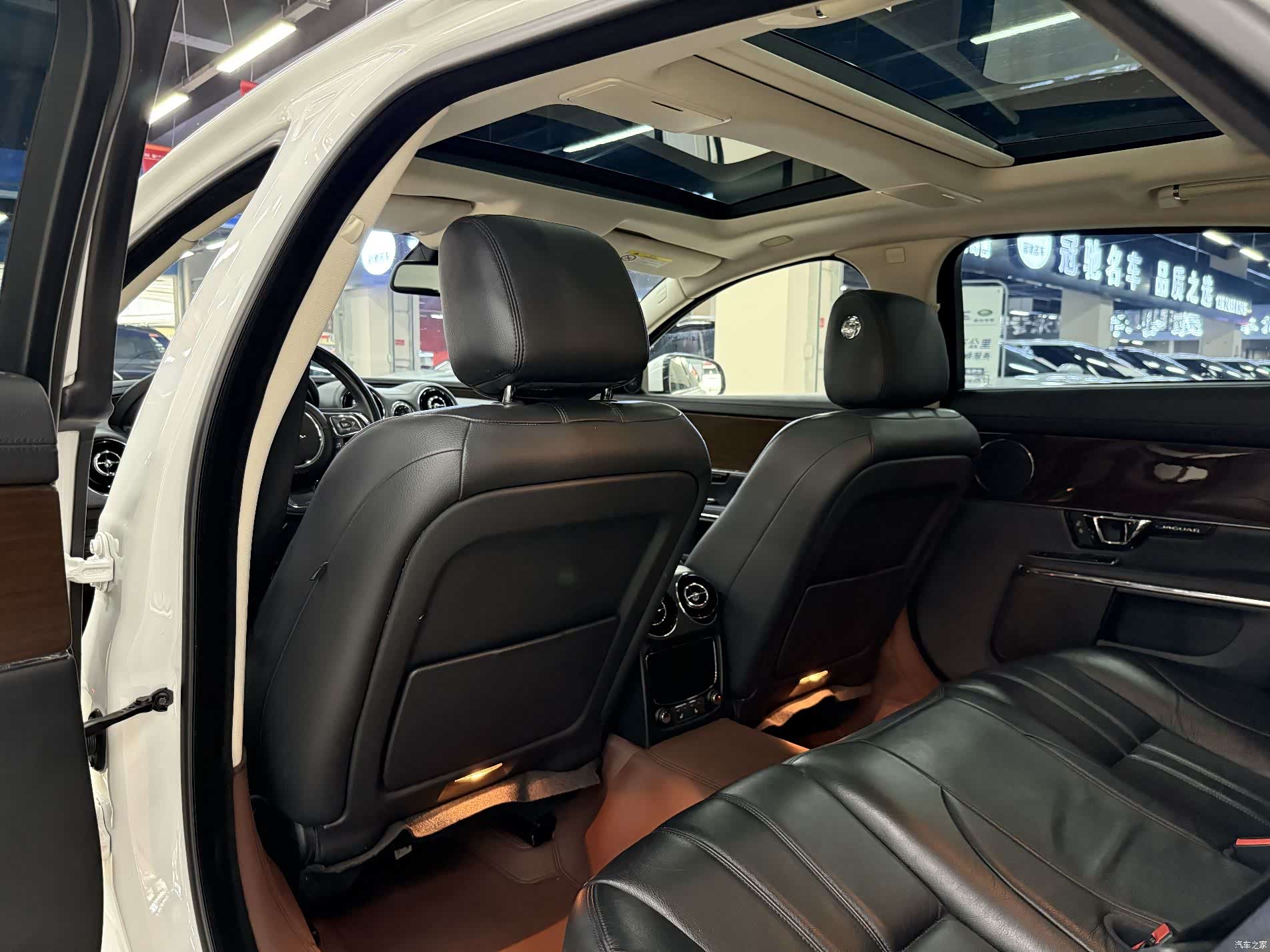 Jaguar XJ, 2018 20