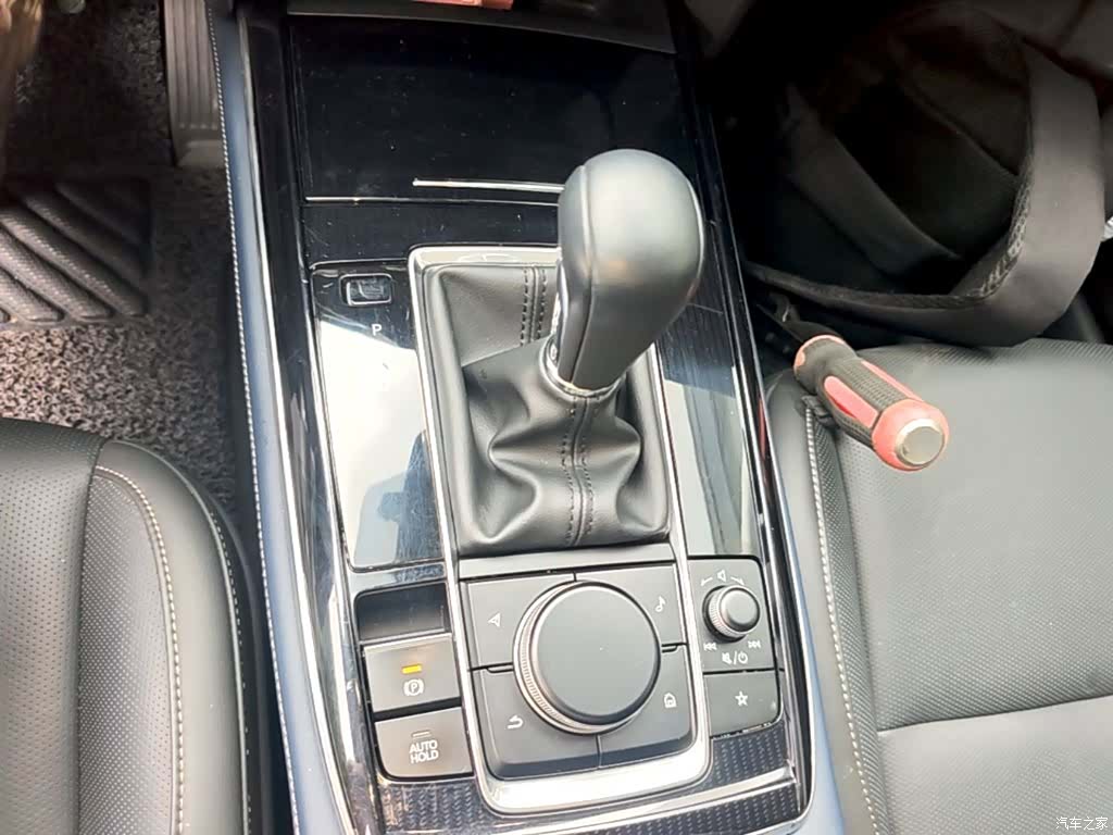 Mazda CX-30, 2021 14