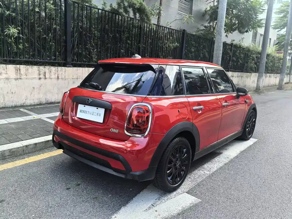 MINI MINI