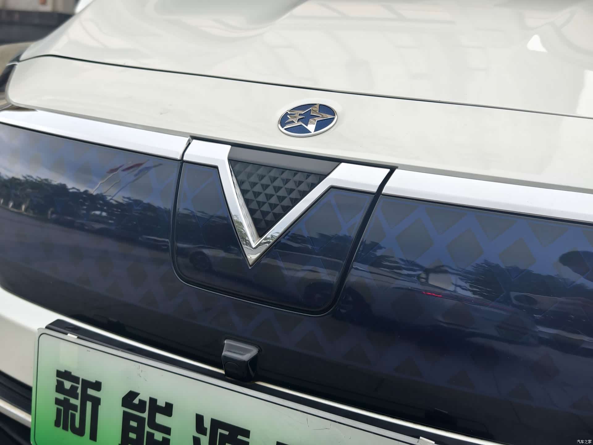 Nissan D60EV, 2022 15