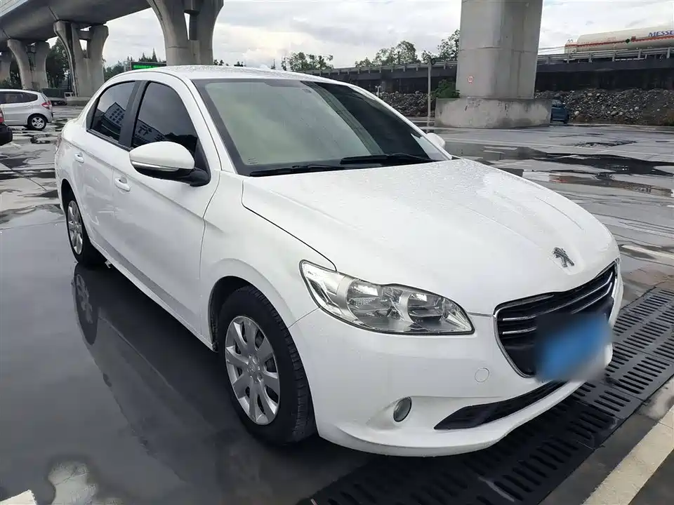 Peugeot 301