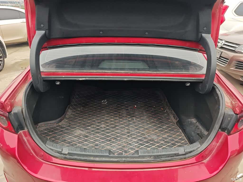 Mazda Mazda3, 2022 19