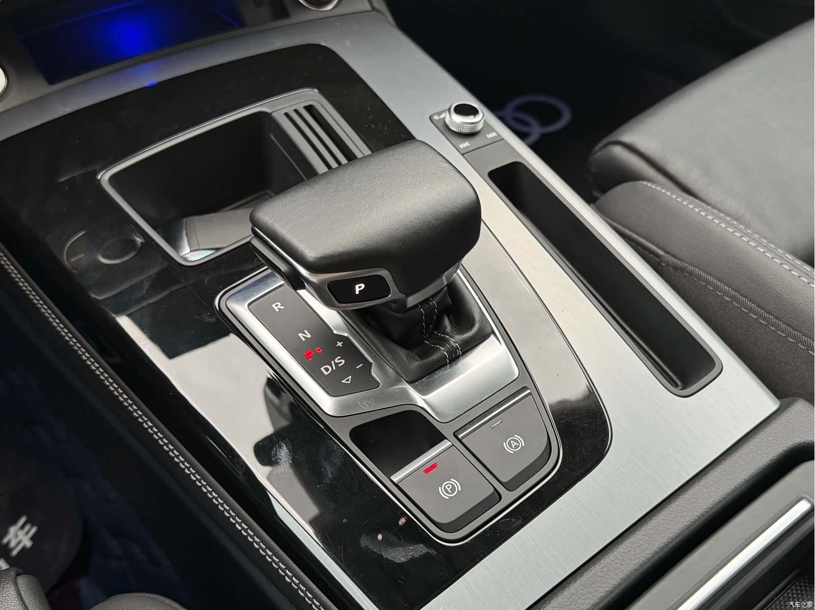 Audi Q5L, 2022 25
