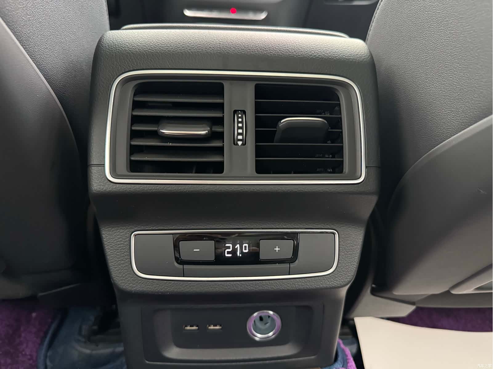 Audi Q5L, 2022 31