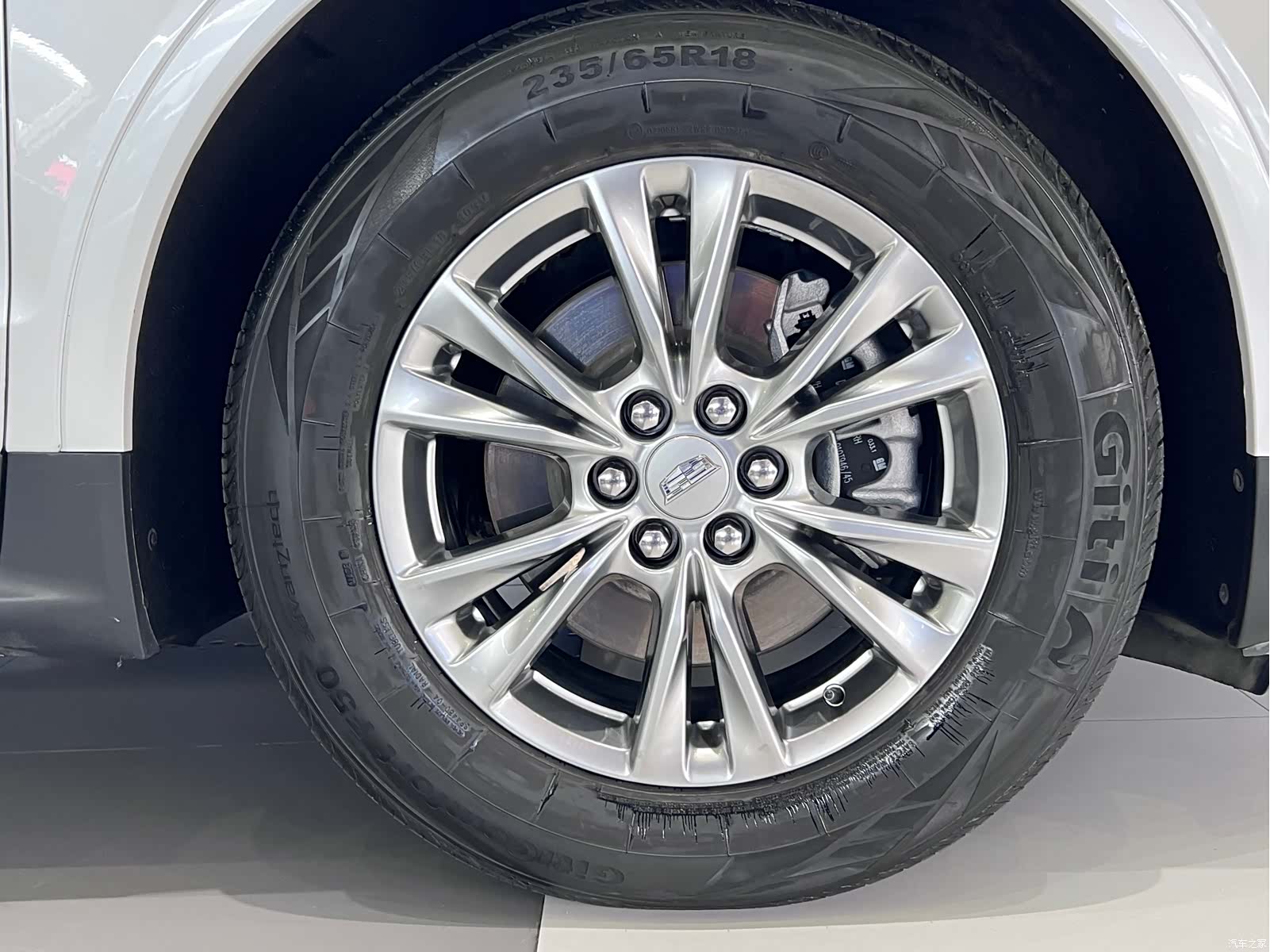 Cadillac XT5, 2021 8