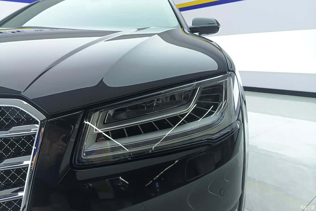 Audi A8L, 2017 все фото