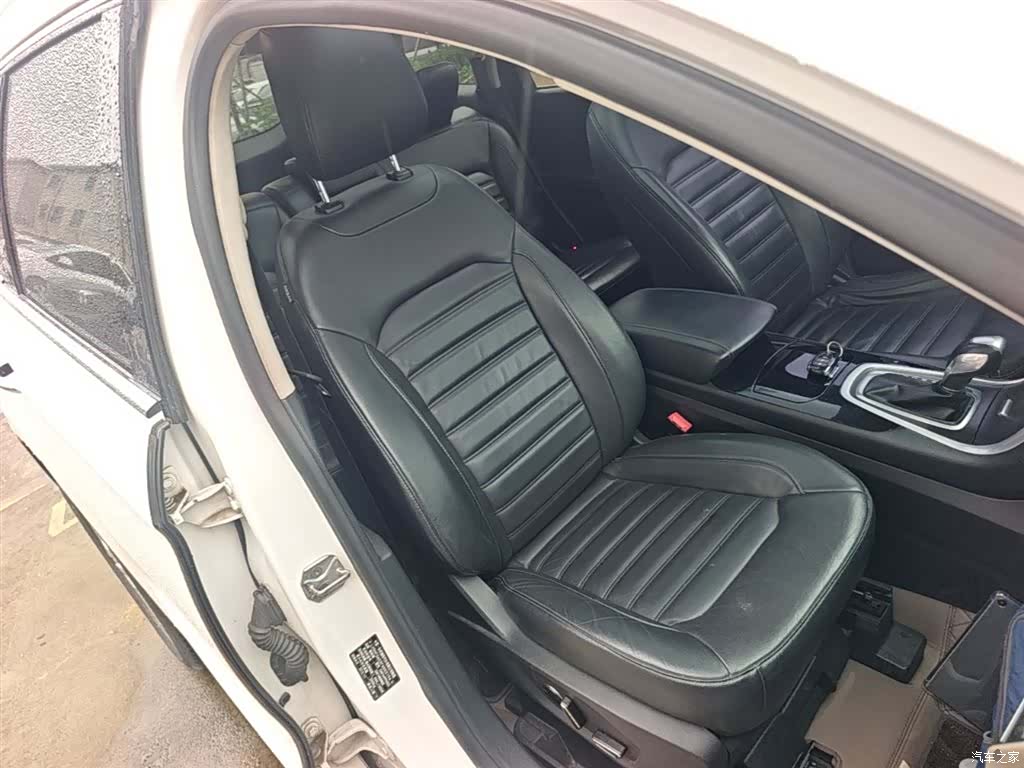 Ford Edge, 2015 25