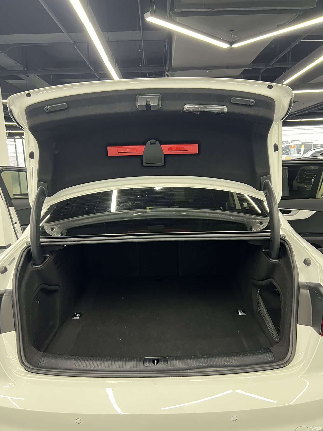 Audi A4L, 2021 19