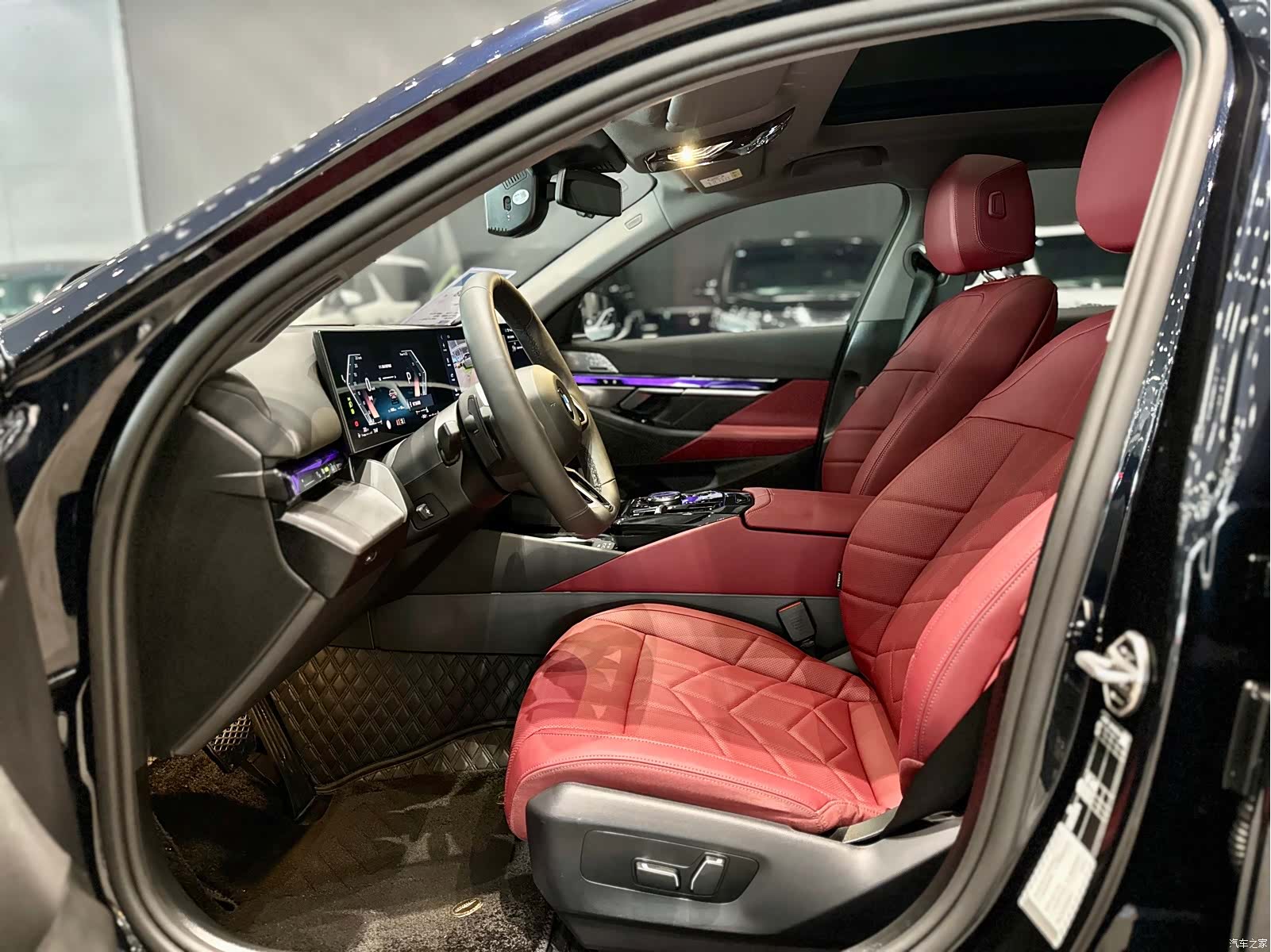 BMW 5 Series, 2025 все фото
