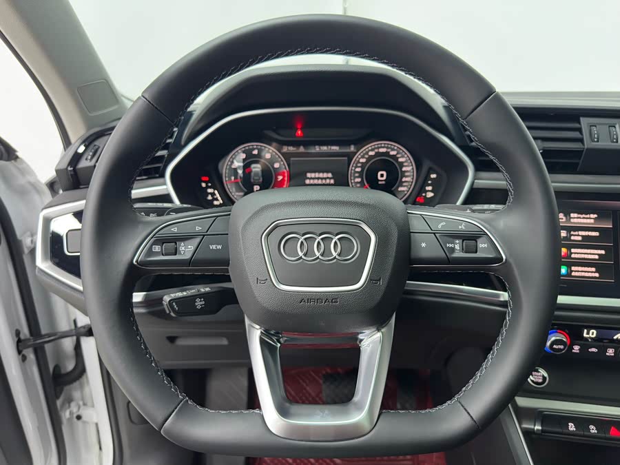 Audi Q3 2022, фото 14